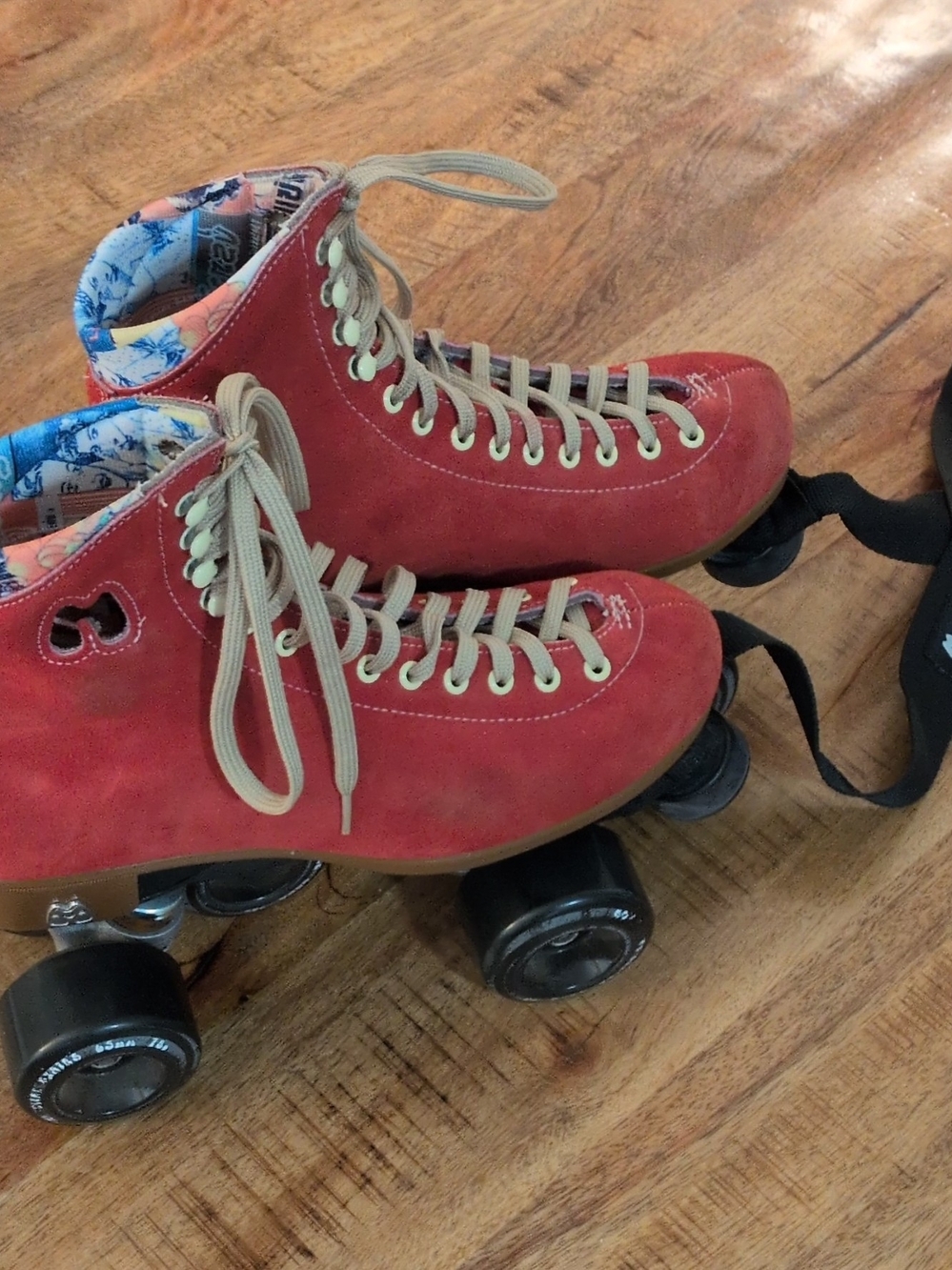 Moxi Lolly Outdoor Complete Quad Roller Skates in Poppy Red.